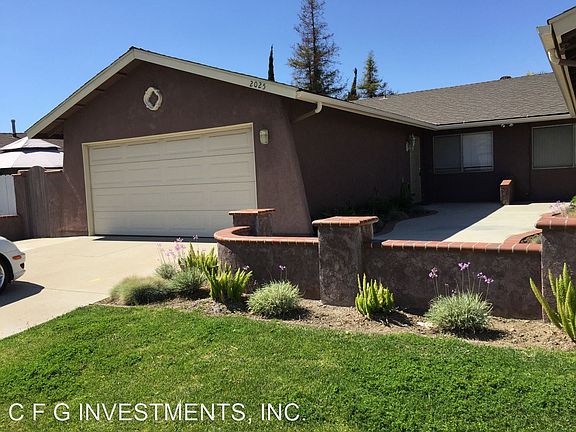 2nd image of 2025 E Stearns Ave