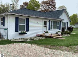 111 W 3rd St, Elk Rapids, MI 49629