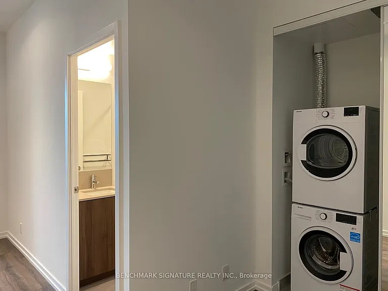 7890 Jane St #302 — Photo 5