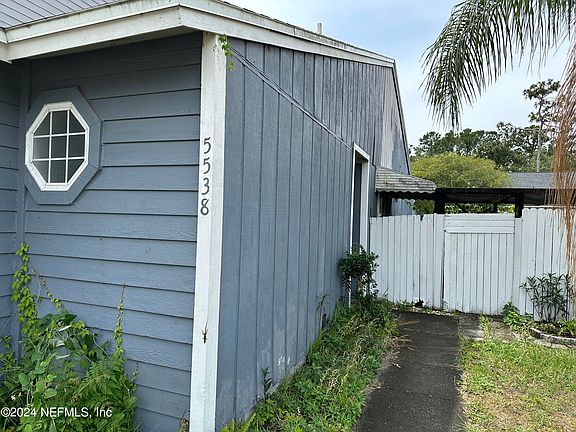 3rd image of 5538 CABOT Drive N