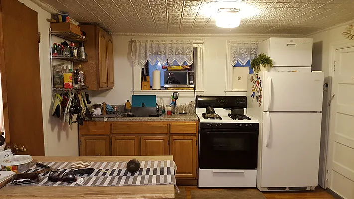 Rented by MCR Realty | media 21