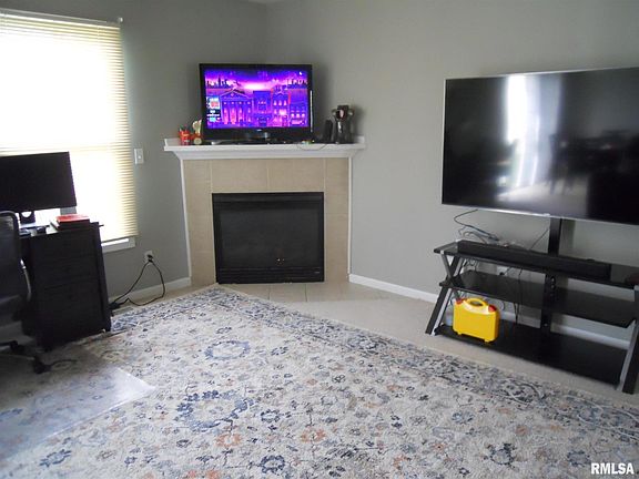 4th image of 2324 N Jubilee Ln