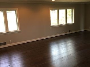 3337 N Woodridge Rd, Mountain Brook, AL 35223