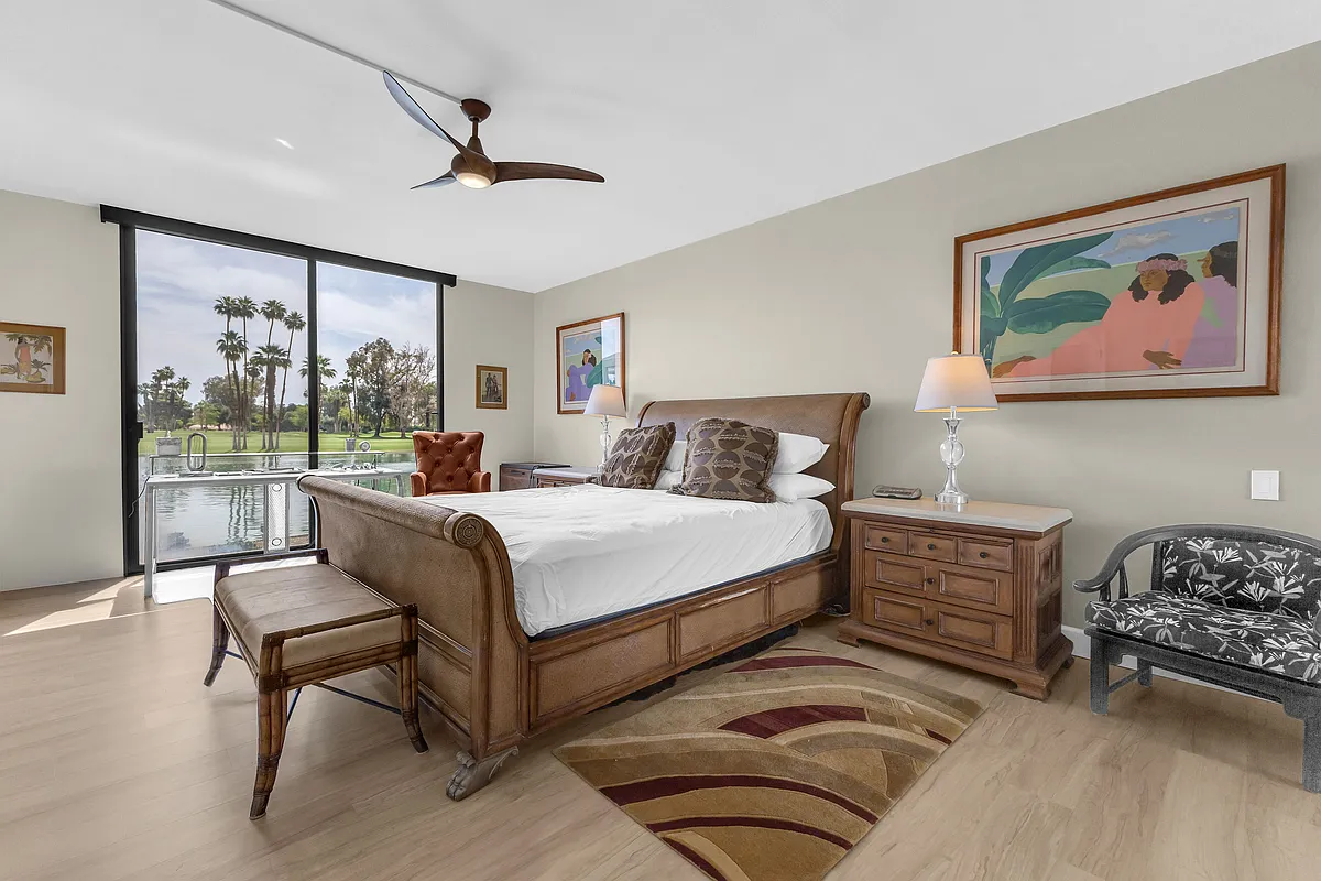 Building Photo - 910 Island Dr #111