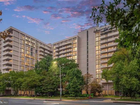 4141 N Henderson Rd APT 1002, Arlington, VA 22203