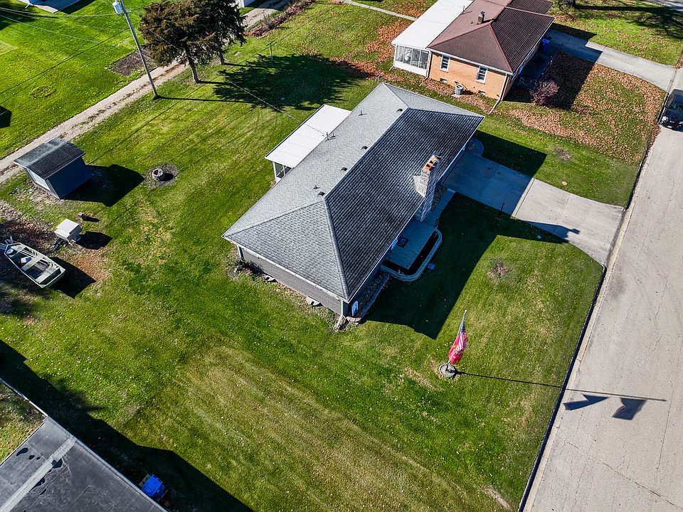 1321 Della St, Depue, IL 61322 Zillow