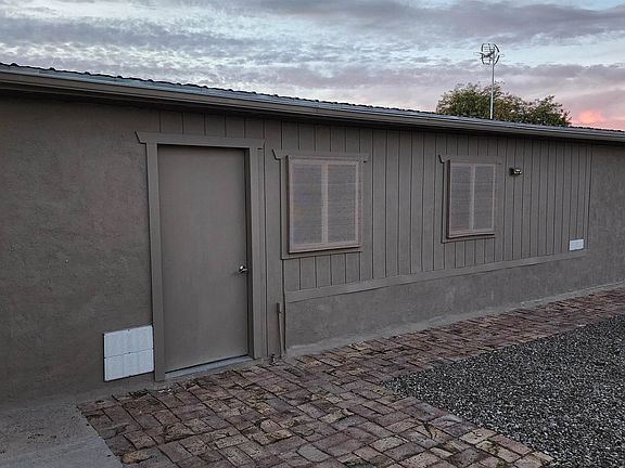 5th image of 13129 E 51st St