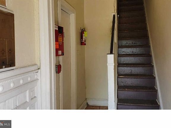 3rd image of 4131 W Girard Ave