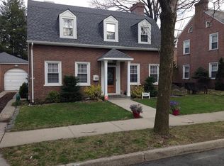 2220 Gunther Ave, Bronx, NY 10469