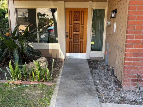 845 W Glenwood Cir, Fullerton, CA 92832