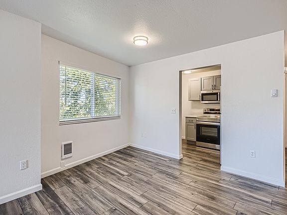 3rd image of 4345 32nd Ave W #403A