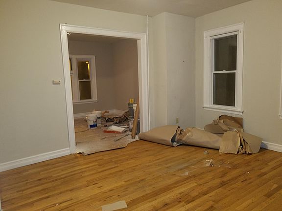 3rd image of 277 Hoyt St