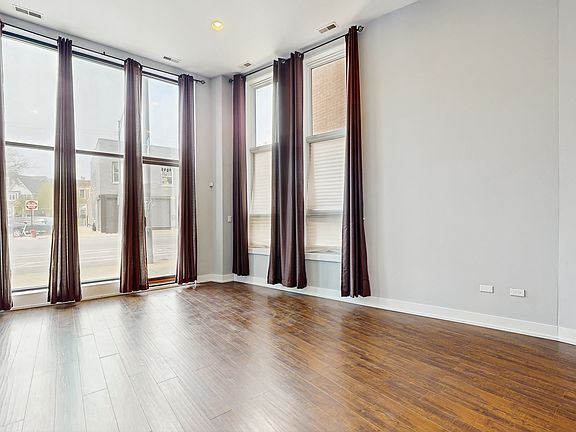 3rd image of 3501 N Elston Ave #C-1