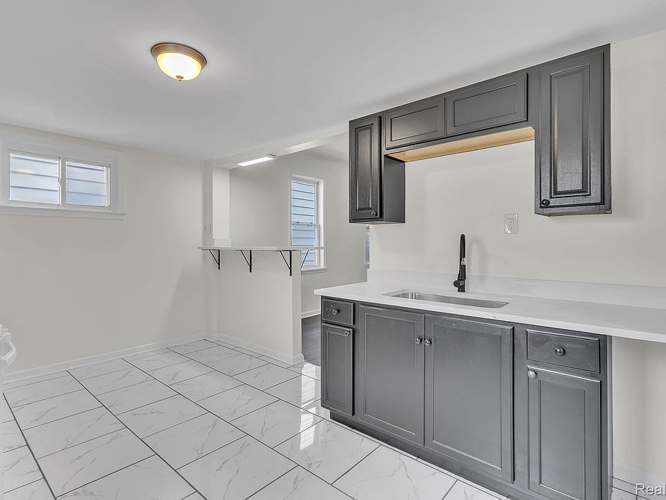 4450 Military St, photo 29