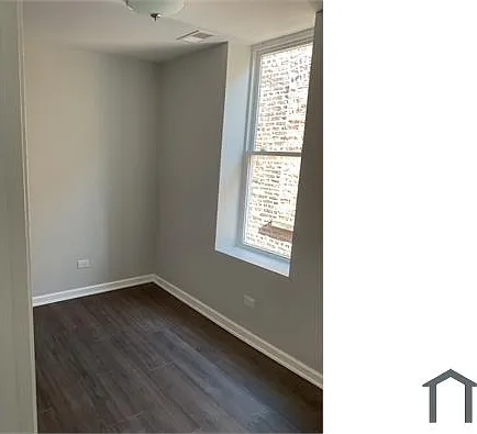 2 bed, $1,400 — Photo 3