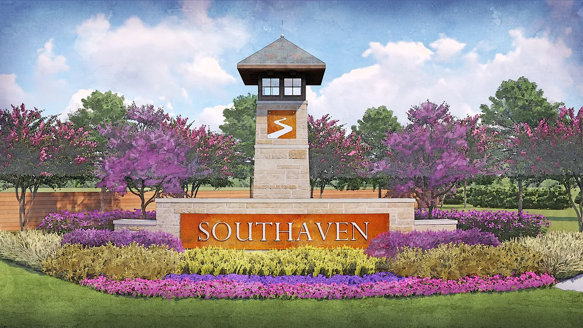 The beautiful Southaven monument welcomes you home. - Southaven