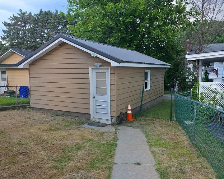 161 Johnson St — Photo 36
