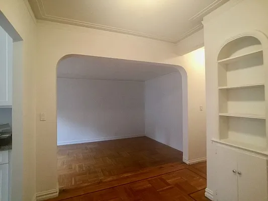 Rented by Sovereign Associates | media 12