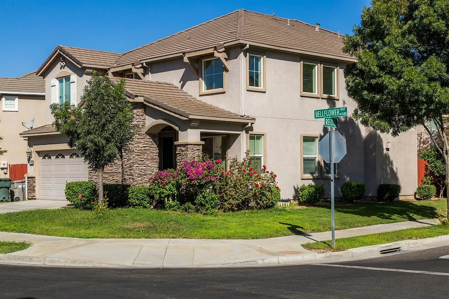 1164 Bellflower Way photo 1