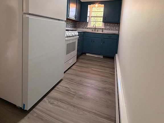 4th image of 6 Clarendon Ave APT 3