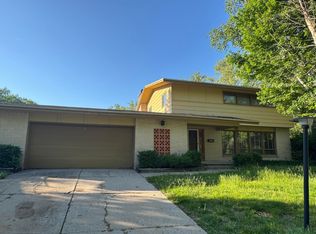 1625 Tremont Blvd NW, Grand Rapids, MI 49504