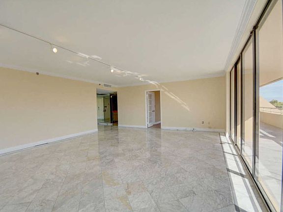 5th image of 11113 Biscayne Blvd Unit 251