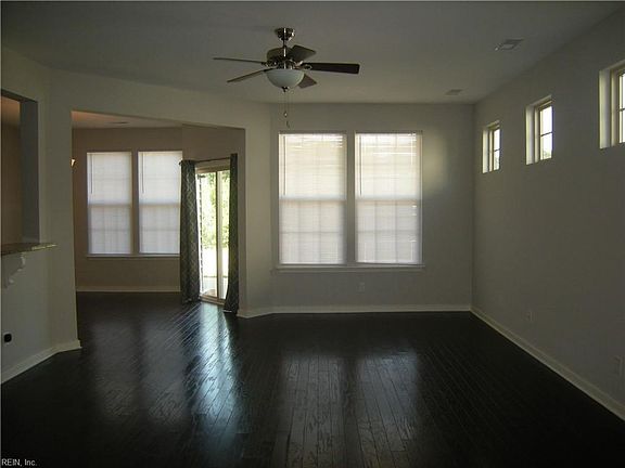 3rd image of 3210 Francis Ct