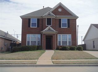 8713 Bloomfield Ter, Fort Worth, TX 76123
