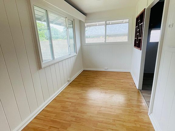 5th image of 4554 Kilauea Ave