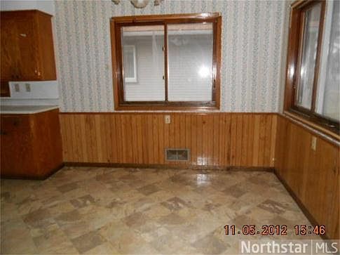 4th image of 1521 6th St E
