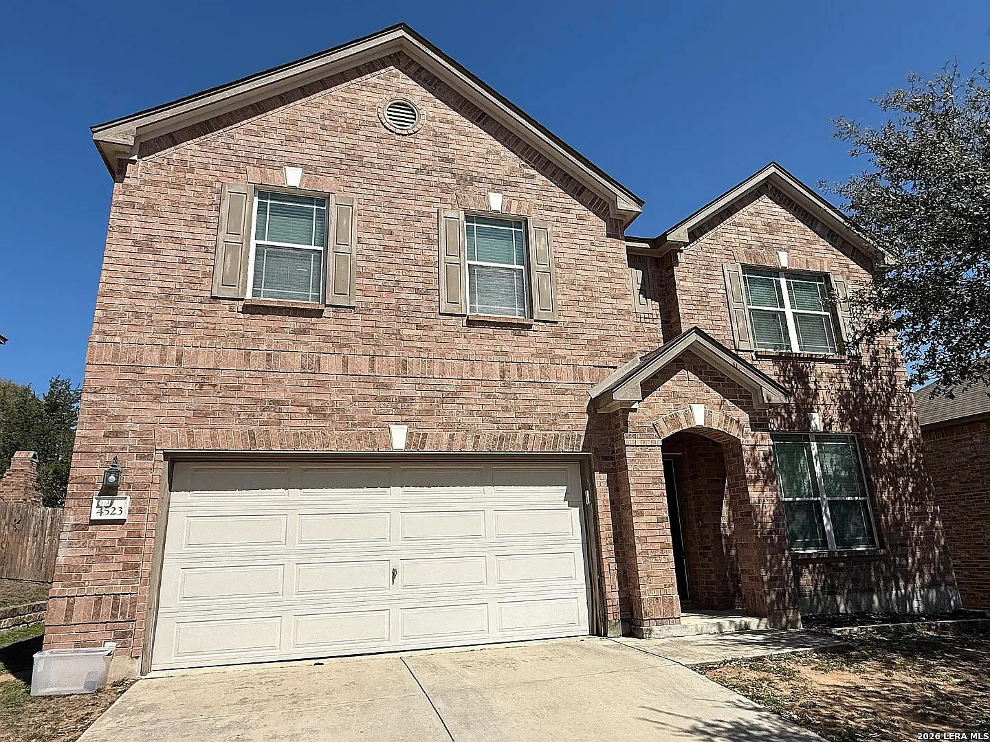 4 bed, 3106 sqft, $2,748 — Photo 2