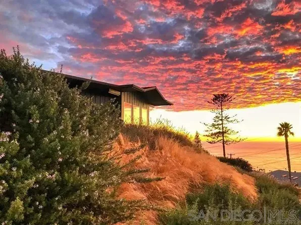 887 La Jolla Rancho Rd, La Jolla, CA 92037