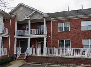 13 Central Square Park, Metuchen, NJ 08840