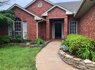 18005 Chestnut Oak Dr, Edmond, OK 73012