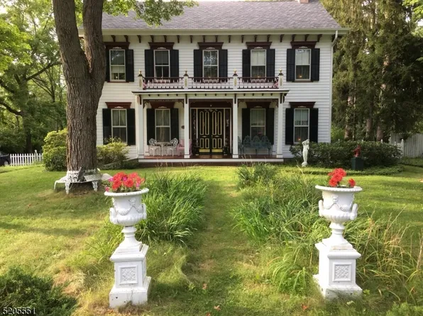 293 Main St, Chester Boro, NJ 07930