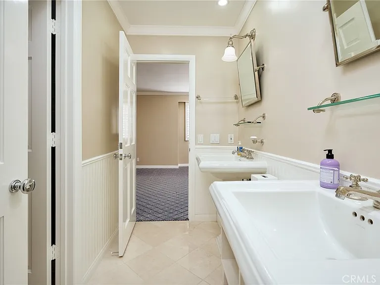 736 Harbor Island Dr — Photo 31