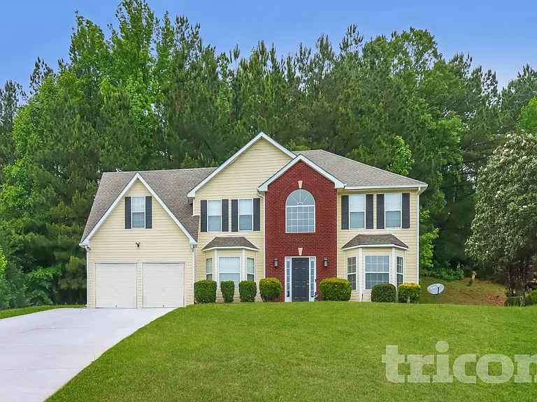 141 Wood Way — Photo 1