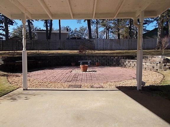 2nd image of 106 Woodley Dr