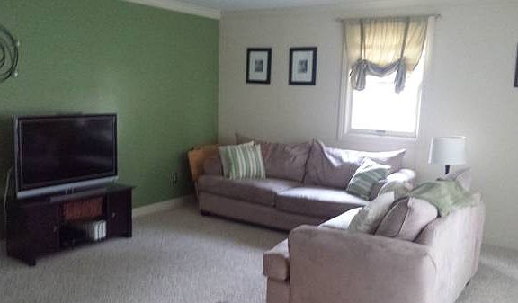 3rd image of 3145 Ivanrest Ave SW