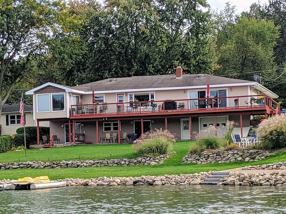 1st image of 11700 Lakeside Dr N