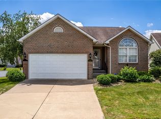120 Royal Troon Dr SE, Warren, OH