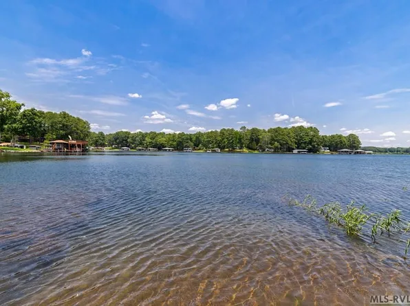124 Pineview Dr, Henrico, NC 27842