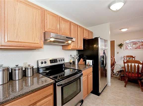 4th image of 309 Bentley Dr