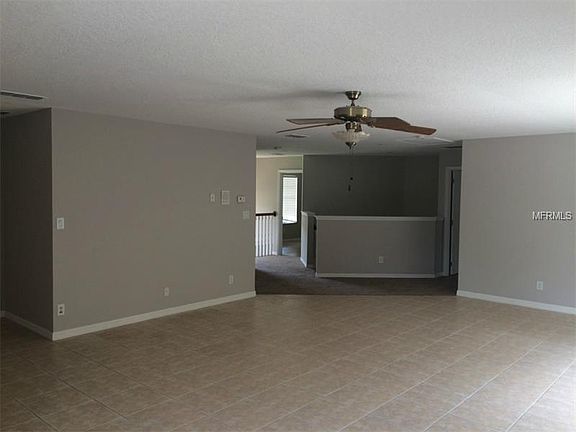 5th image of 2444 Greenwillow Dr