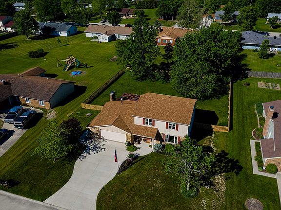 3rd image of 9625 Reindeer Rd