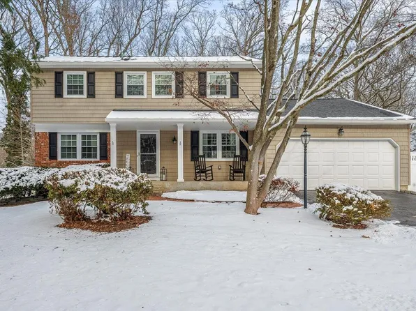 14 Nevinwood Place, Huntington Station, NY 11746