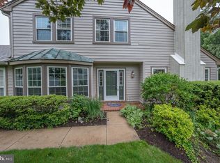 27 Manchester Ct #27, Berwyn, PA 19312