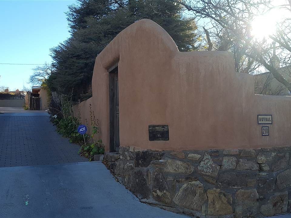 1st image of 210 E Buena Vista St