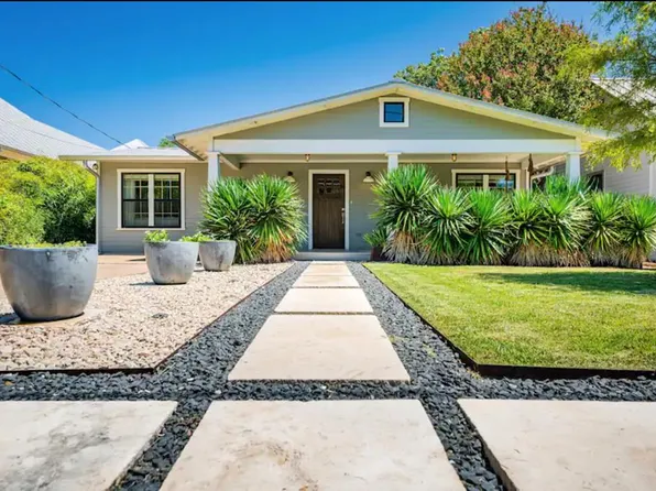 516 W Austin St, Fredericksburg, TX 78624