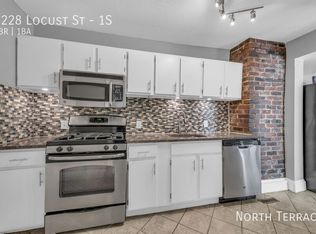 4228 Locust St APT 1S, Kansas City, MO 64110